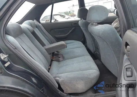 1993 Toyota Camry Le from USA, damaged, VIN 4T1SK12E2PU176189